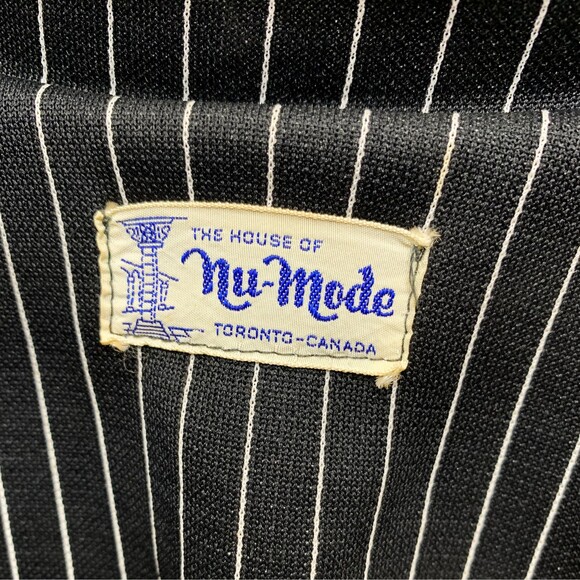 House Of Nu-Mode Stretch Black  White Pin Stripe Boss Blazer - Small / Medium - Picture 4 of 4